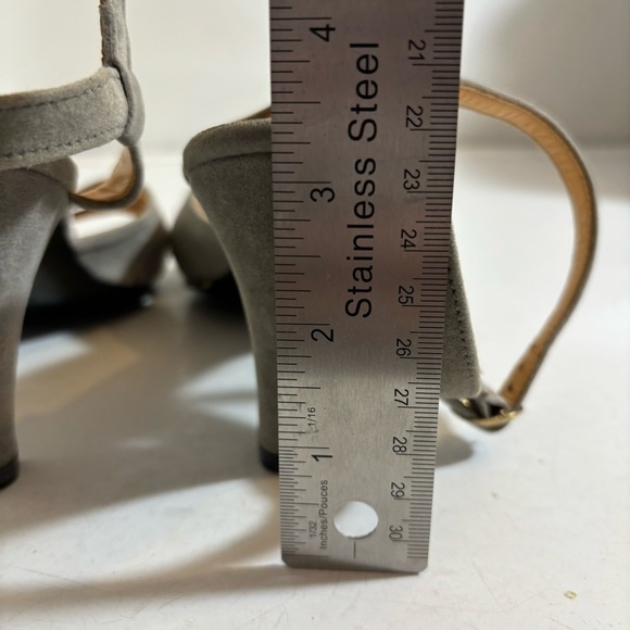 Vintage Kinney women’s grey strappy high heeled sandals in size 8.5 - Picture 11 of 11